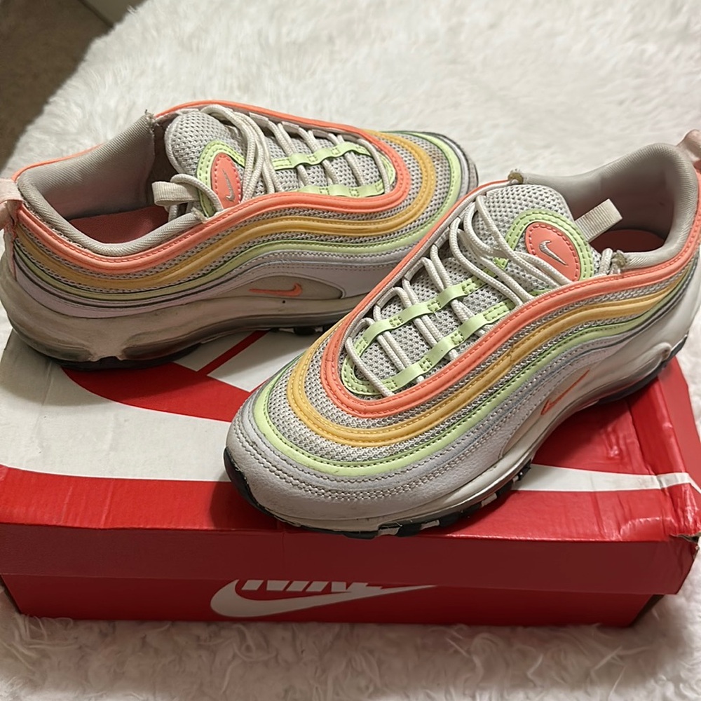 Wmns Air Max 97 Essential 'White Melon Mint Volt'
